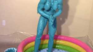 sexy-frosted-figure--mp4_8.jpg