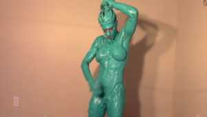 sexy-frosted-figure--mp4_9.jpg